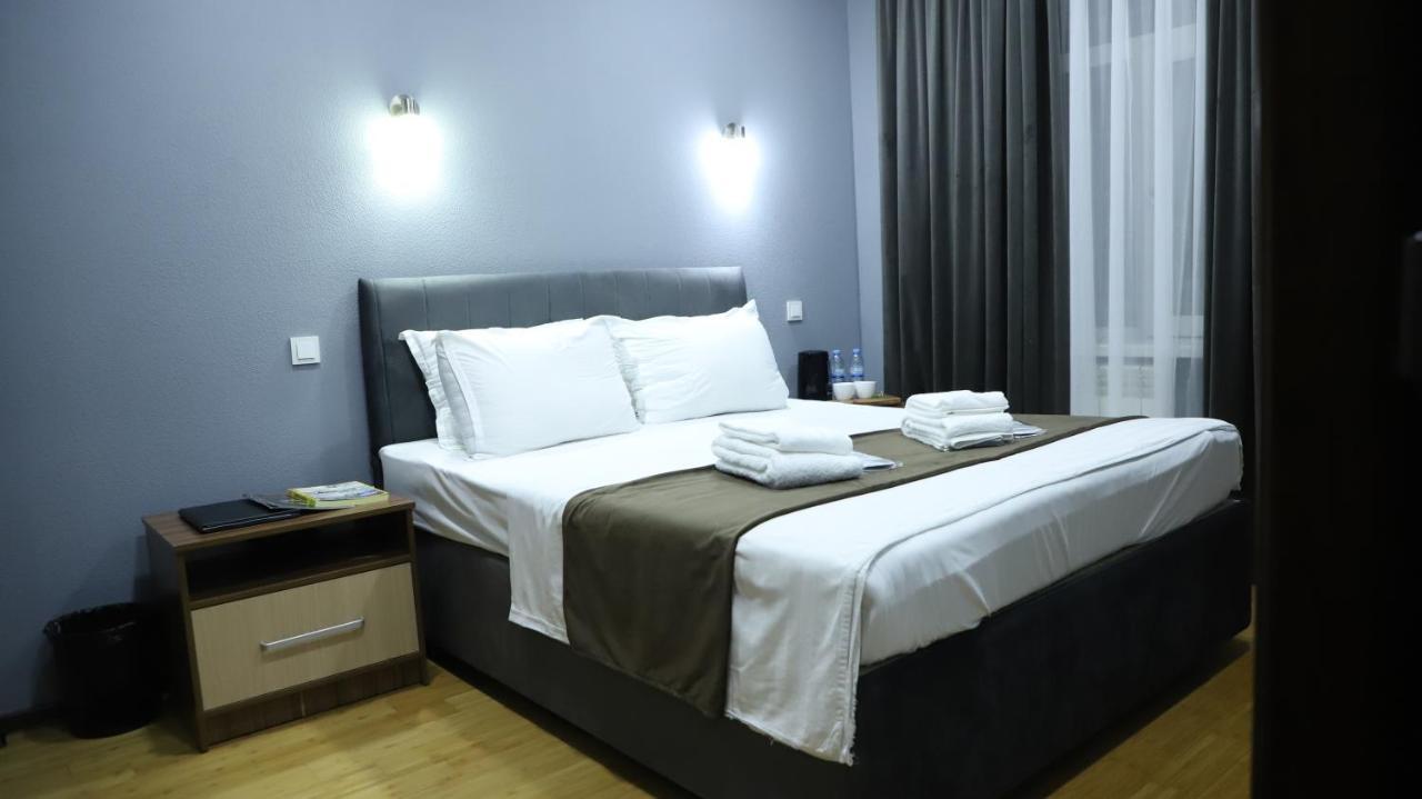 Grand Avenue Hotel Tashkent Bagian luar foto