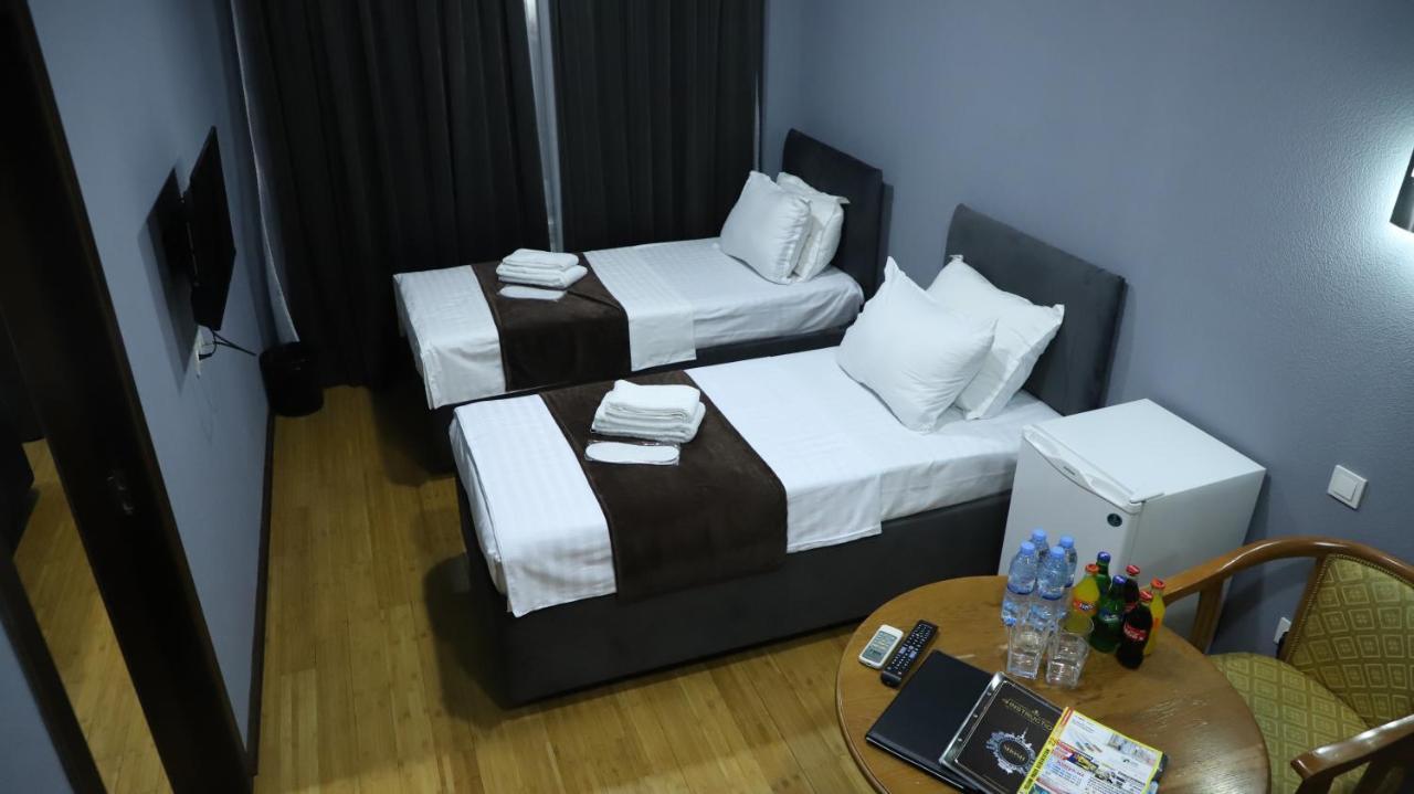Grand Avenue Hotel Tashkent Bagian luar foto