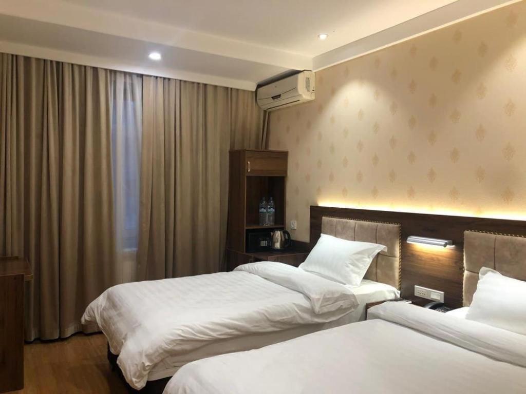 Grand Avenue Hotel Tashkent Bagian luar foto