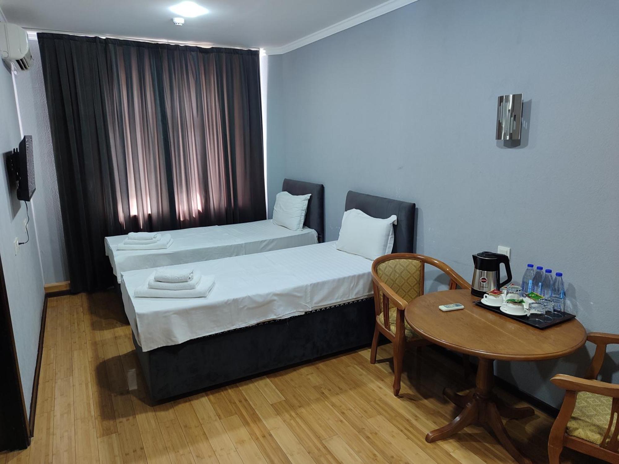 Grand Avenue Hotel Tashkent Bagian luar foto